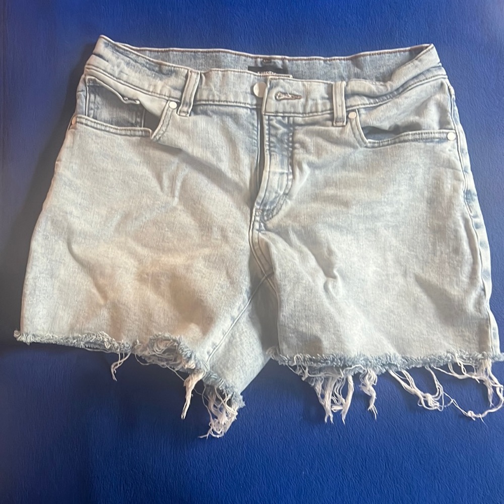 Express Light Denim Shorts - Shortie Mid-Rise - Size 6